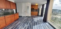 Building Photo - Convenient 2 bed, 1 bath, 1 parking unit in Makiki