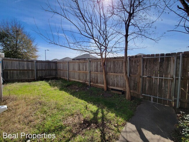 Building Photo - 2 br, 2 bath House - 2500 Crosstimbers Dr