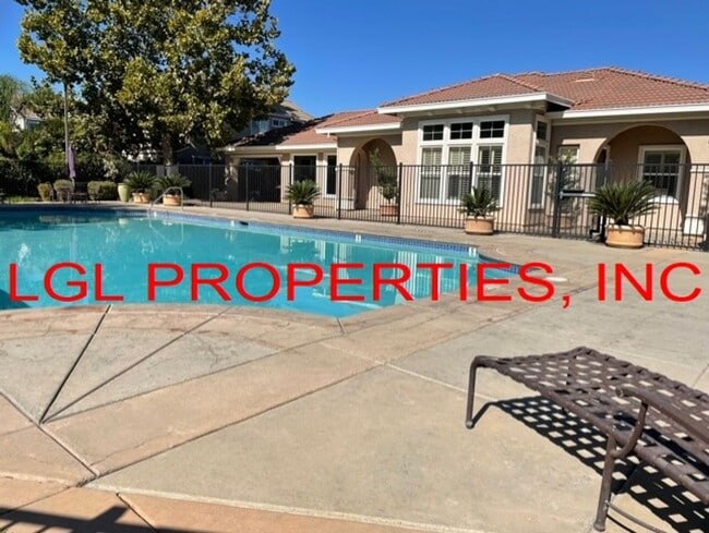 Building Photo - 3060 Tice Creek Way