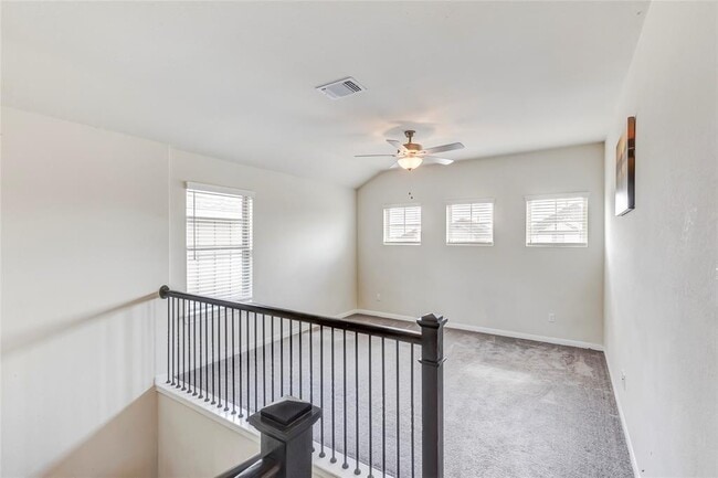 Building Photo - 332 Zuma Dr