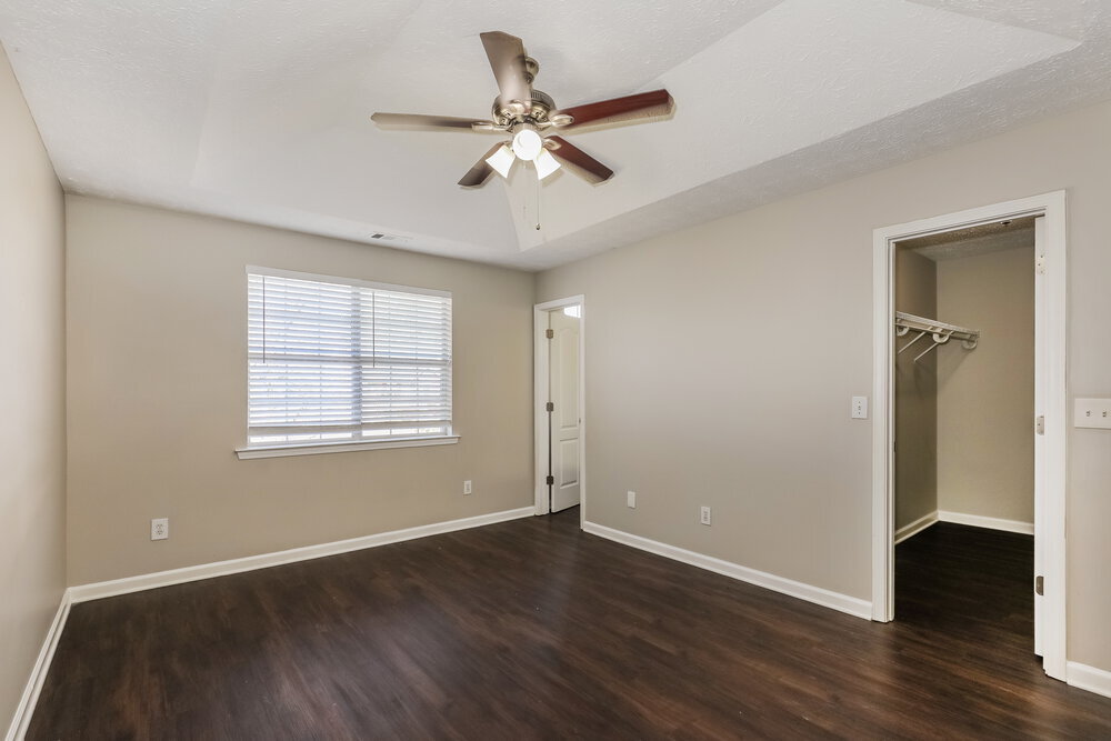 Building Photo - 370 Summer Hill Cir