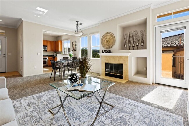 Building Photo - $3,456 - 2 Bed / 2 Bath Stunning Corner Un...