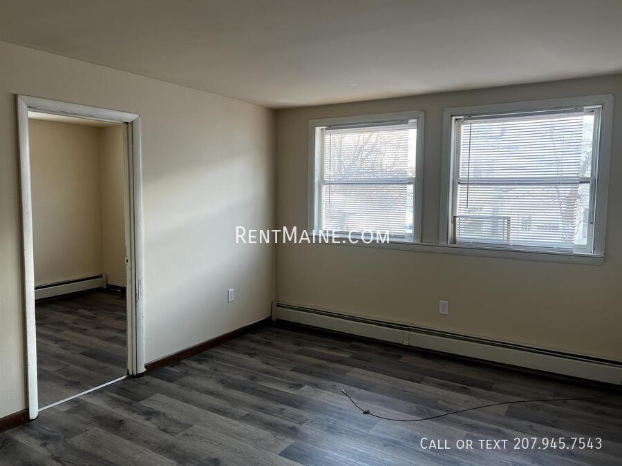 Building Photo - 47 Sanford St