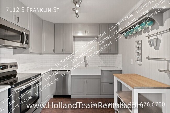 Building Photo - 7112 S Franklin St