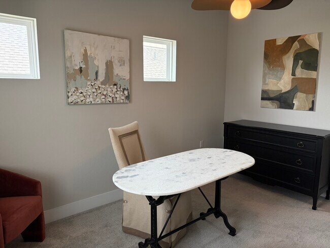 Building Photo - 142 Volterra Ln