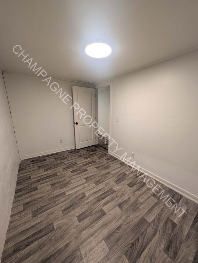 Building Photo - Unique single family home with second unit in finished basement