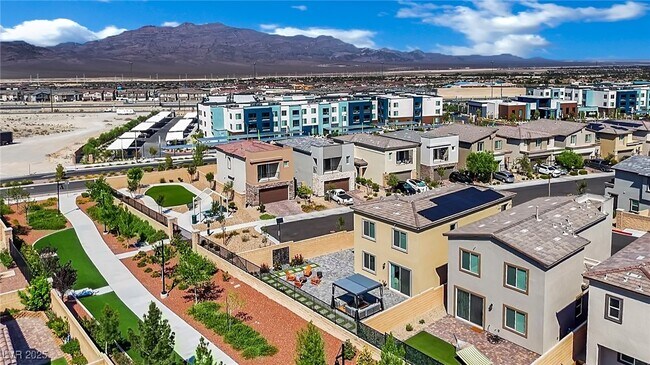 Building Photo - 8907 Roadrunner Ravine St