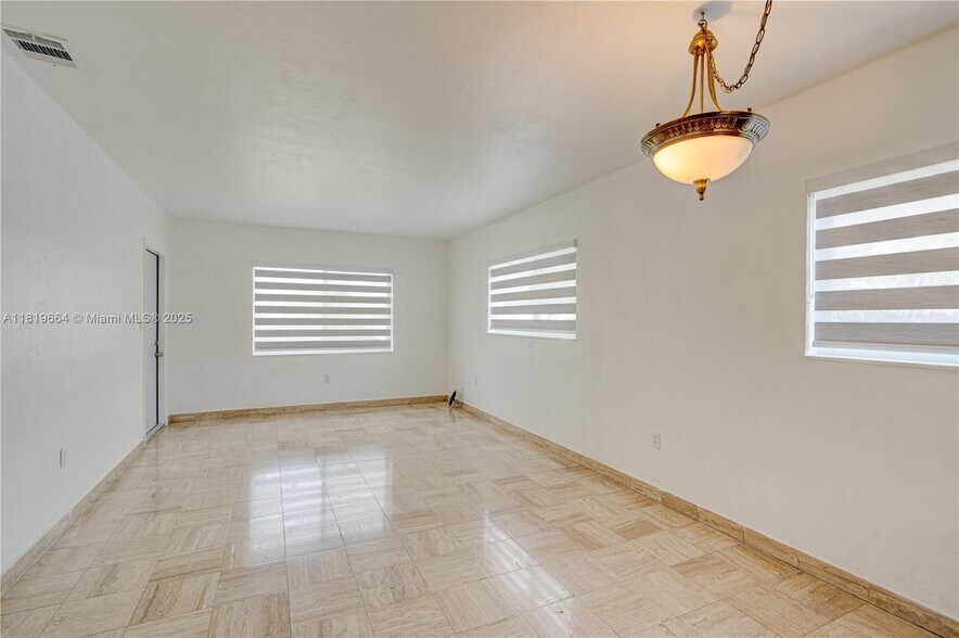 Building Photo - 3635 SW 88th Ct