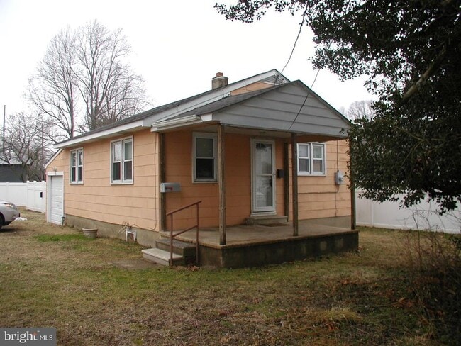 Building Photo - 16 N Orchard St