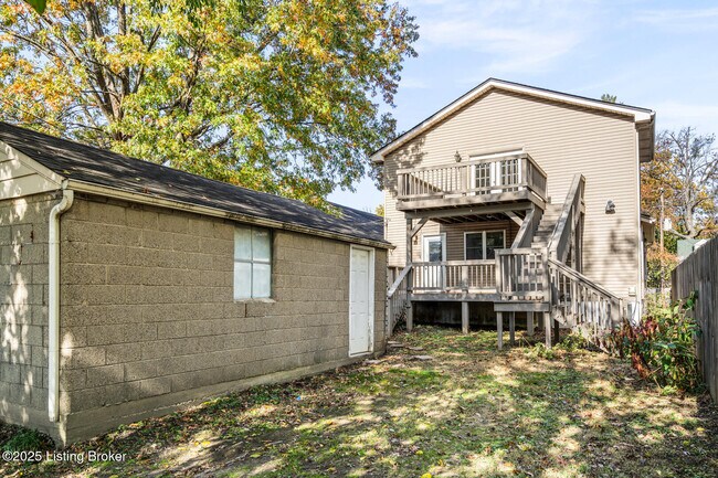 Building Photo - 614 E Brandeis Ave