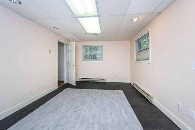 Building Photo - Generously Sized Midlothian Home Move In R...