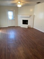 Building Photo - 4715 Diaz Ave