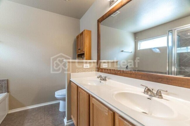 Building Photo - 13517 Biltmore Lks