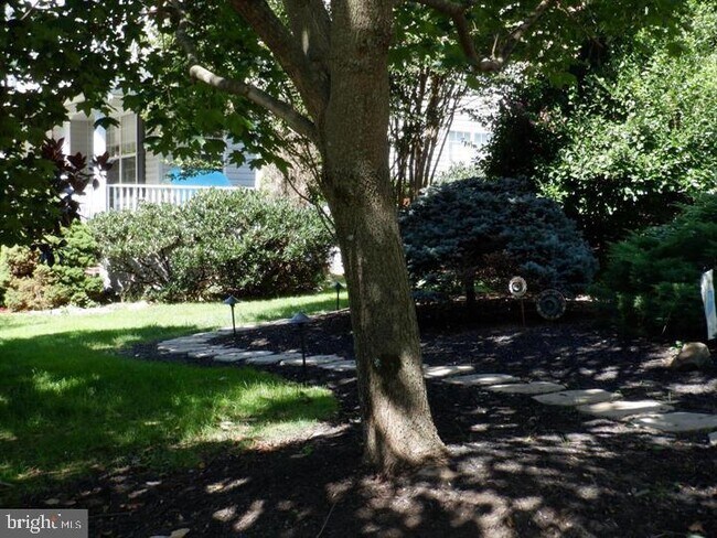 Building Photo - 830 Santmyer Dr SE