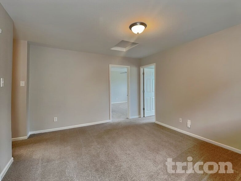 Building Photo - 7320 Mitzi Deborah Dr