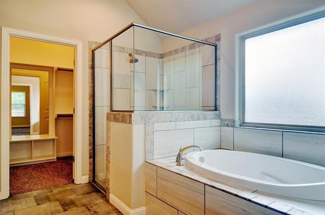 Building Photo - 708 Westgate Dr