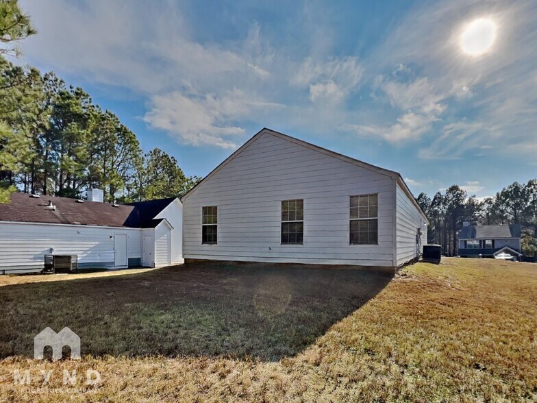Building Photo - 3940 Cypress Pointe Dr