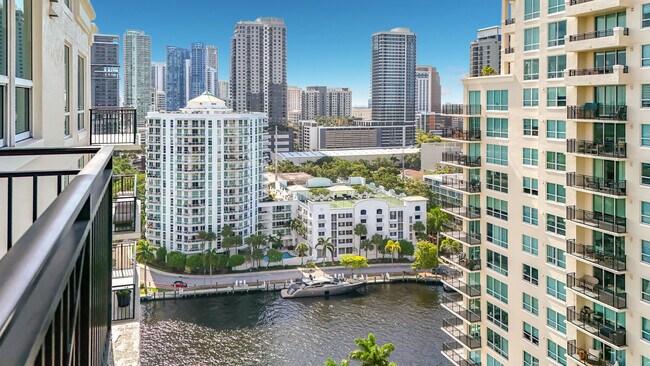 Building Photo - 610 W Las Olas Blvd