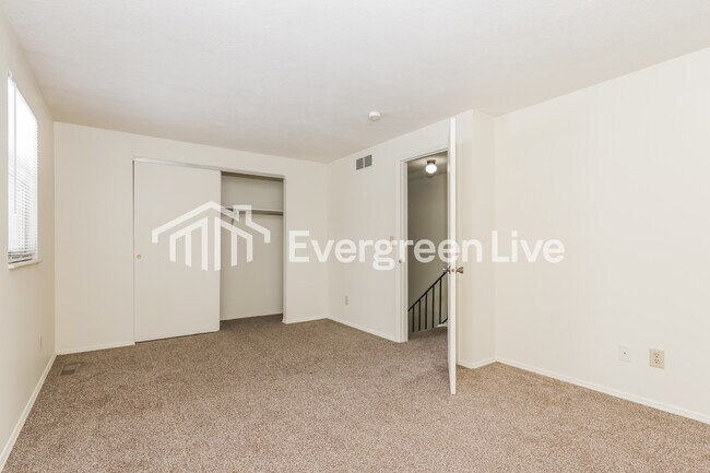 Building Photo - 8241 Schoolgate Dr