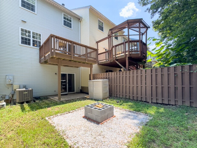 Building Photo - 5312 Anchor Ct