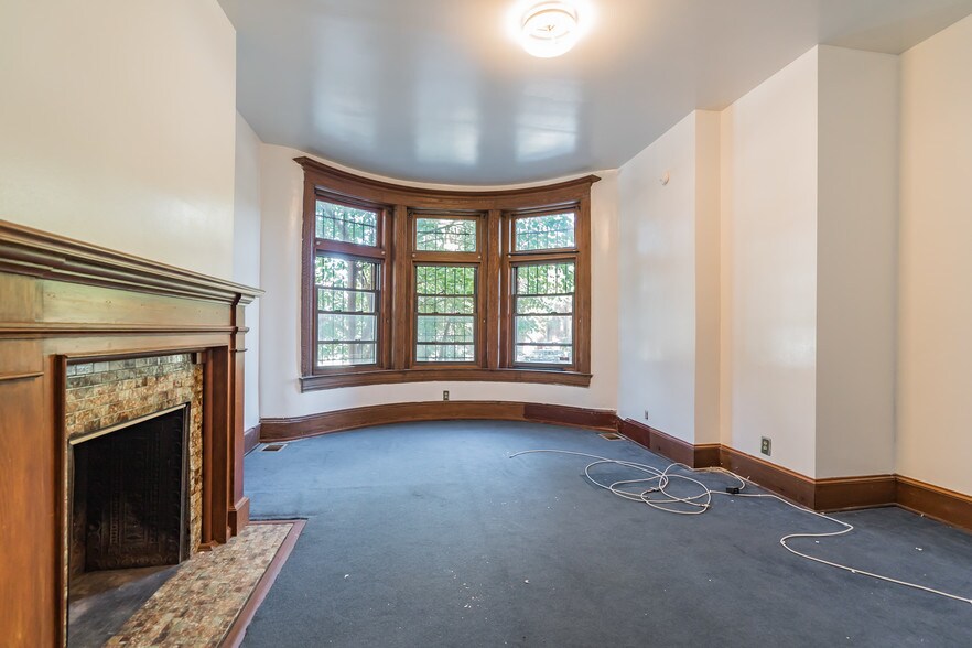 Building Photo - 1116 Rhode Island Ave NW