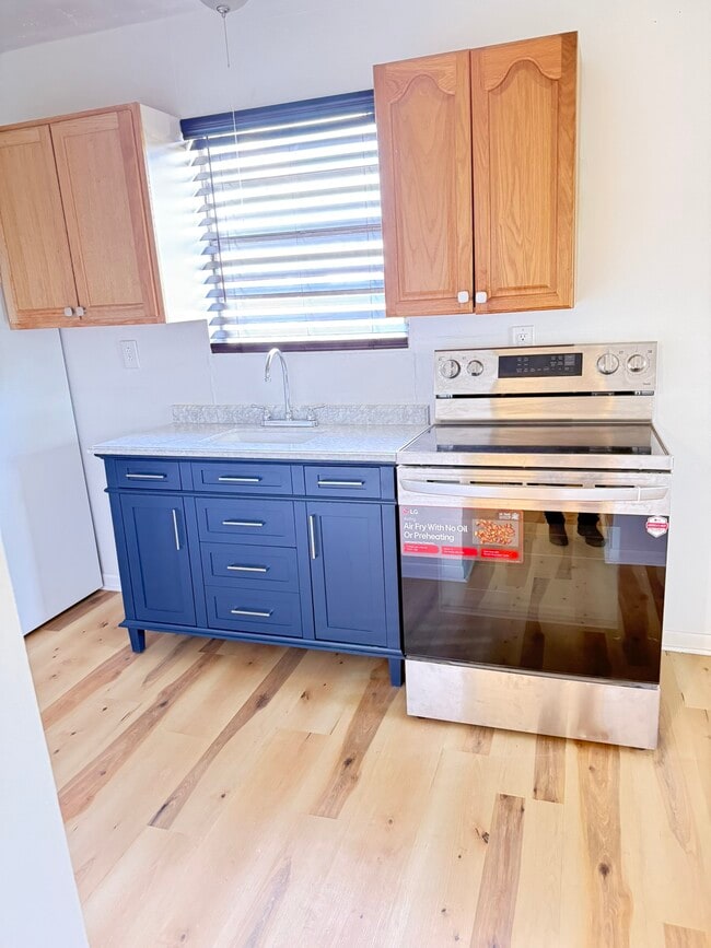 Building Photo - 11414 Sralla Rd