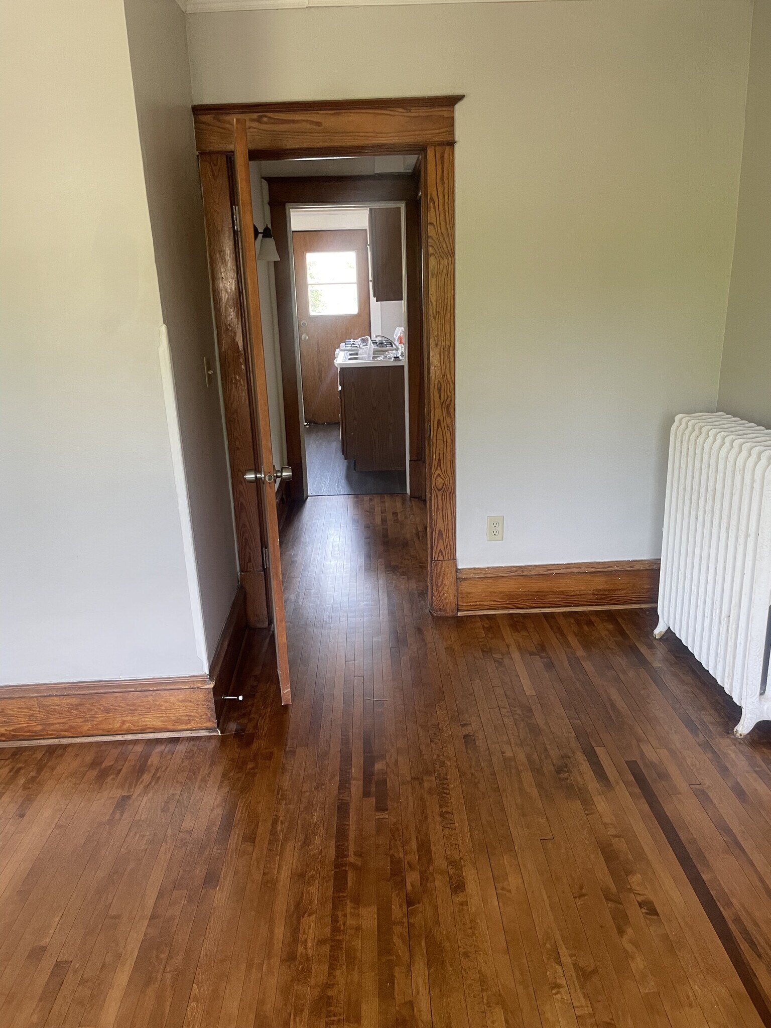 living room - 1384 Lafond Ave