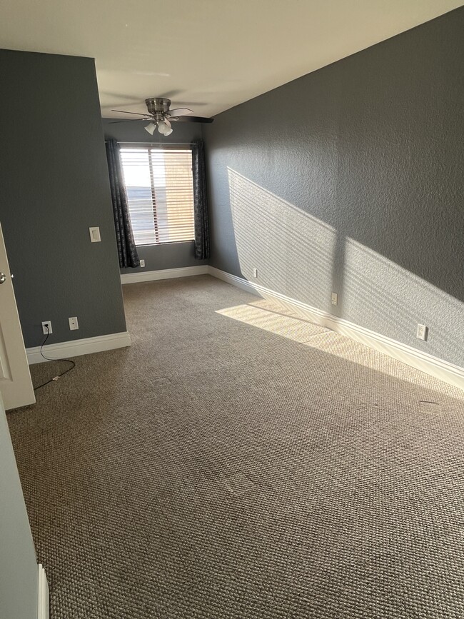 Master Bedroom - 8731 Graves Ave