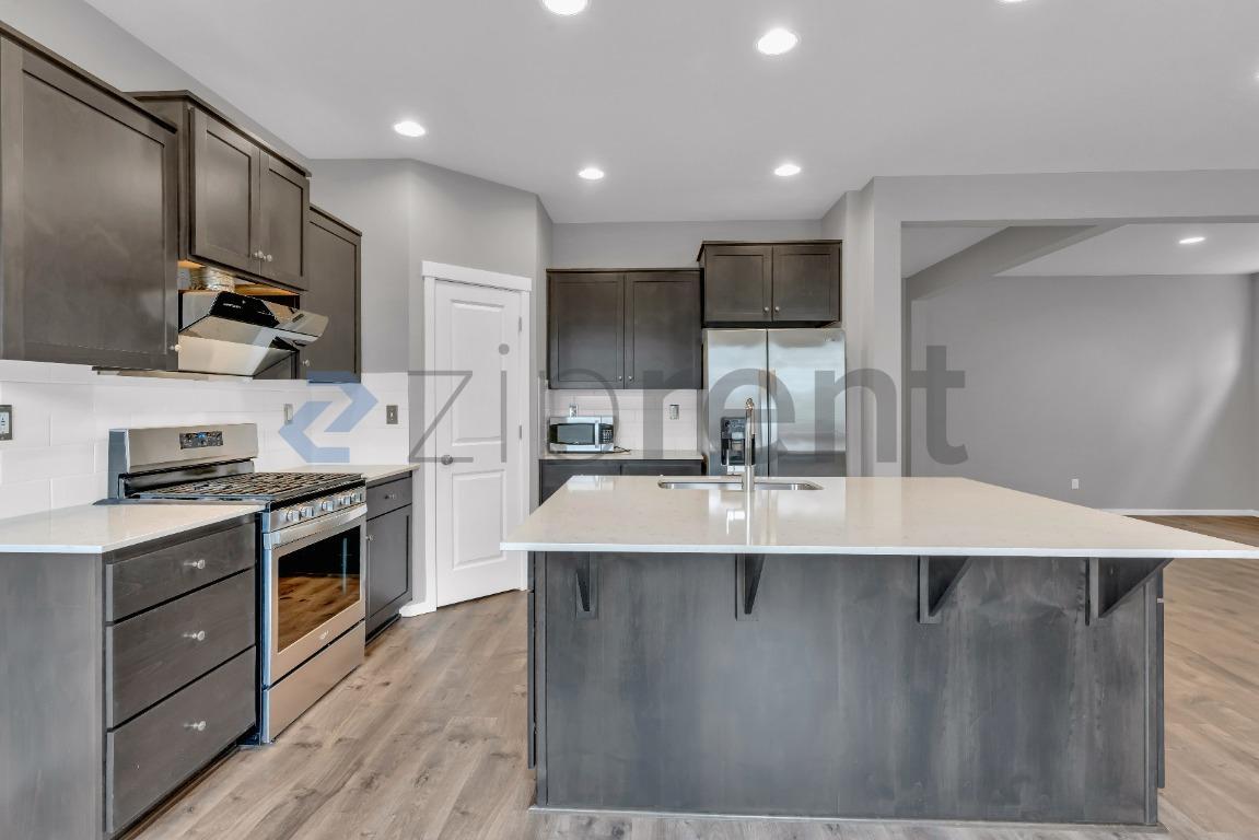 Building Photo - 15723 SW Thrush Ln