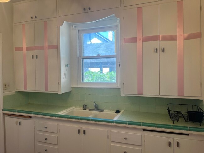 Building Photo - 2206 16th St