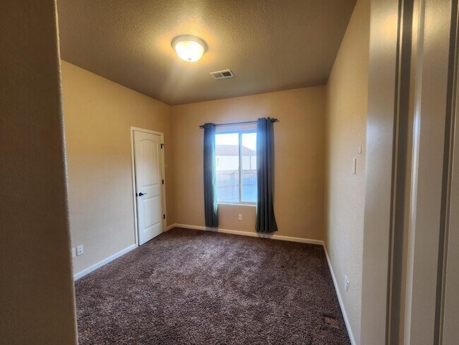 Building Photo - 3170 Glendam Drive