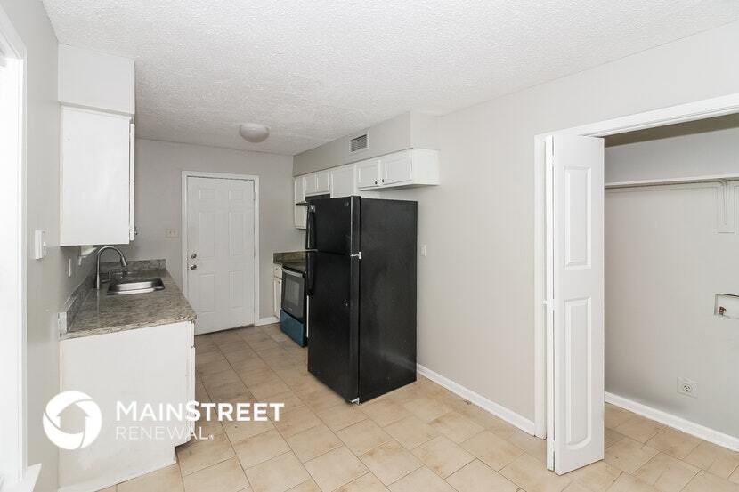 Building Photo - 5609 Pathway Cir