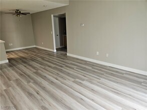 Building Photo - 7100 W Pirates Cove Rd