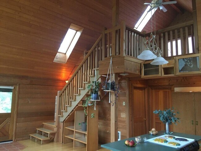 Building Photo - 5839 Logsden Rd