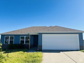 Building Photo - 713 70th Ave