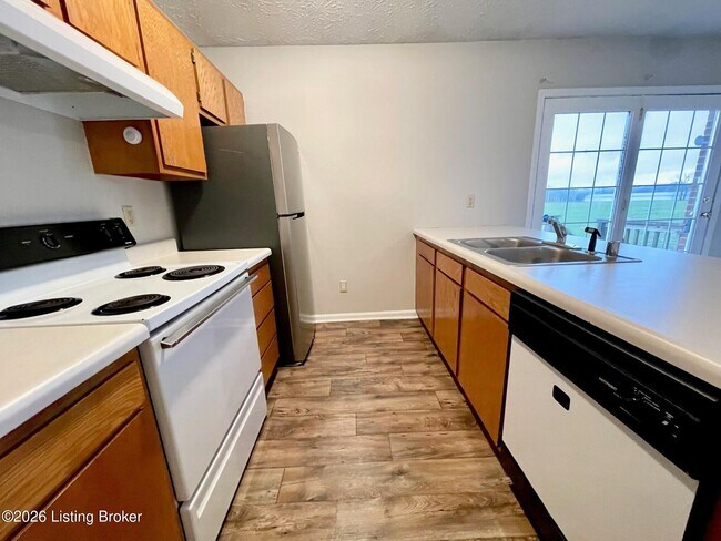 Building Photo - 456 Joy Ave