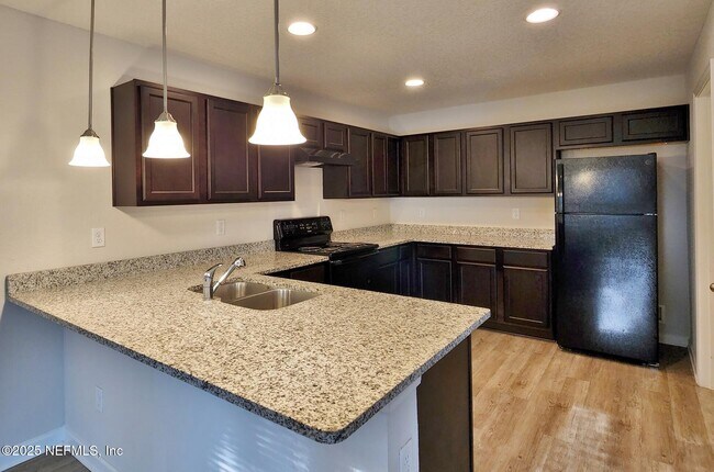 Building Photo - 1179 Woodruff Ave