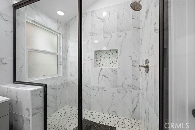 Building Photo - 2982 La Vista Ave