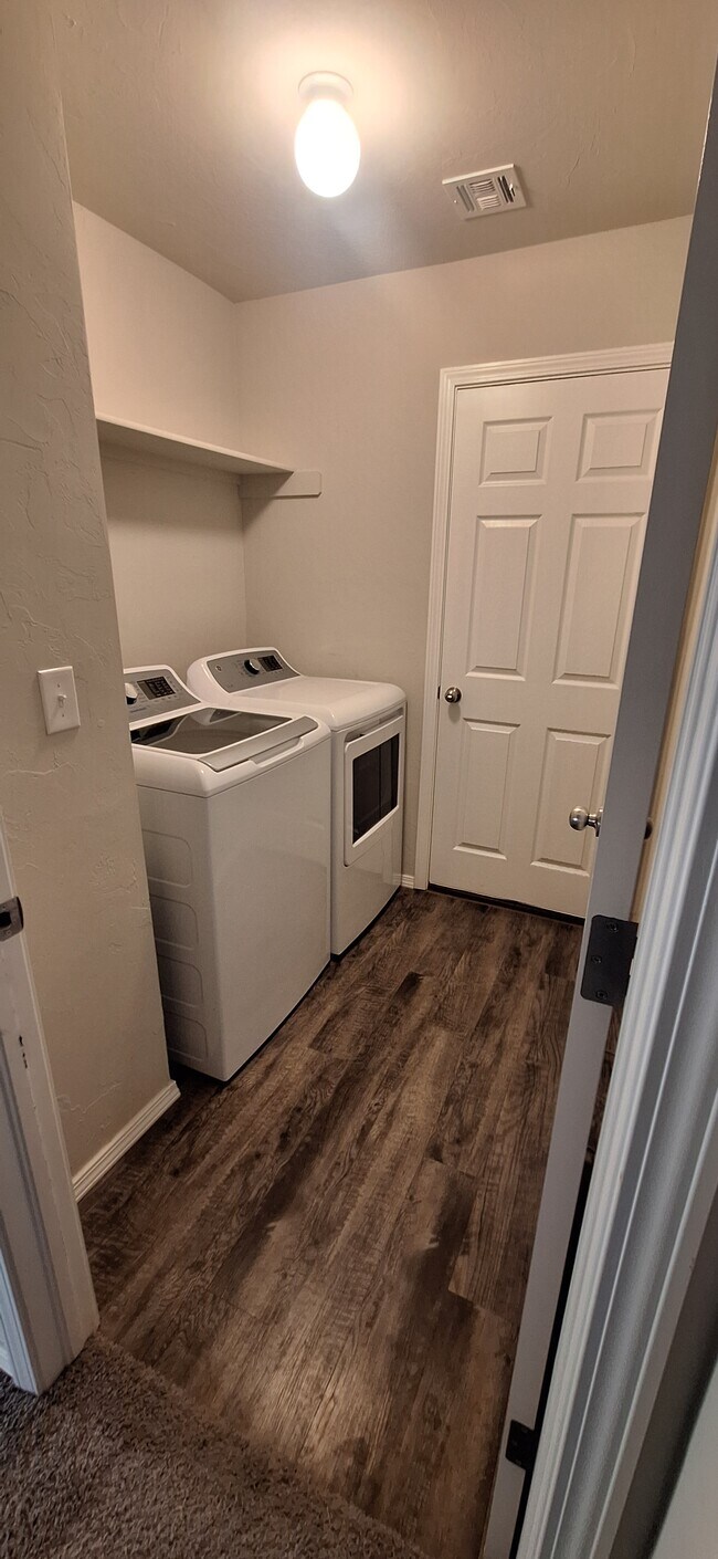 Building Photo - 3808 Siena Rdg Blvd