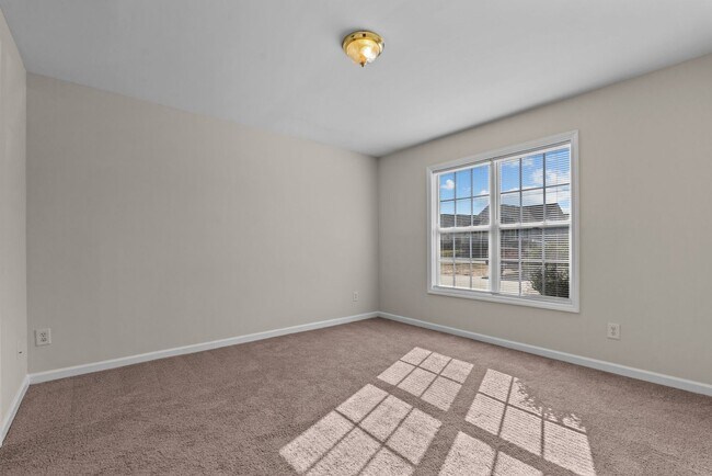 Building Photo - Charming 3-Bed 3.5-Bath Near Campbell University