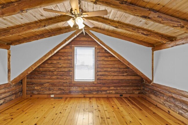 Building Photo - 118 Agape Wy