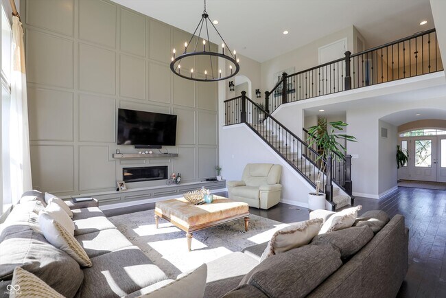 Building Photo - 14375 Trahan Dr