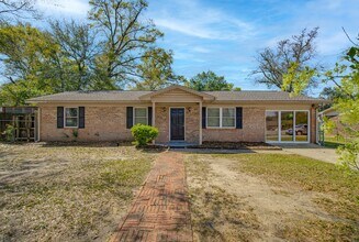 Building Photo - 5471 Buena Vista Ave