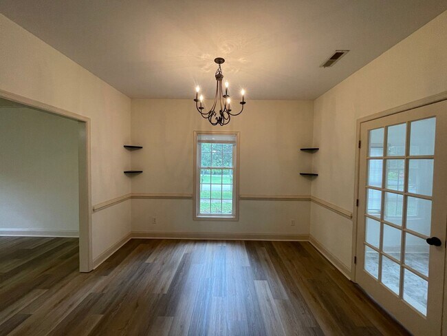 Building Photo - Boonsboro Area House