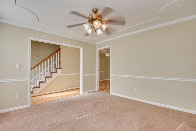 Building Photo - 2102 Howard Mill Rd