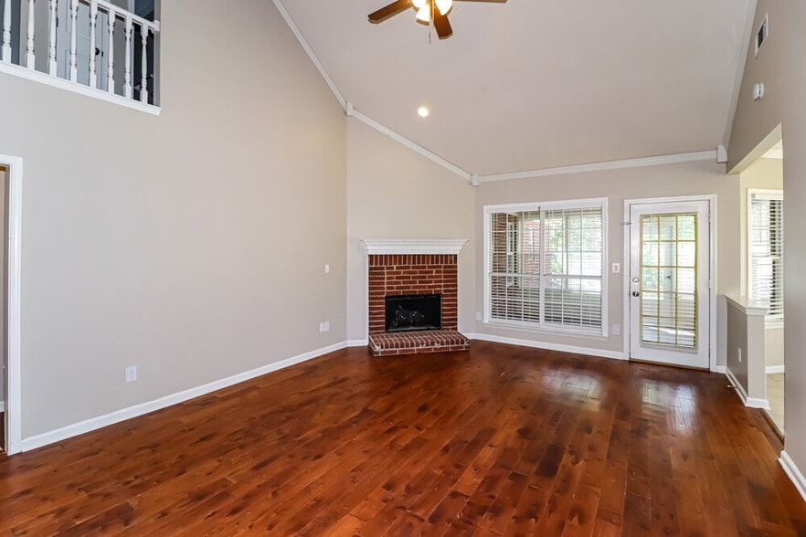Building Photo - 383 N Ericson Rd