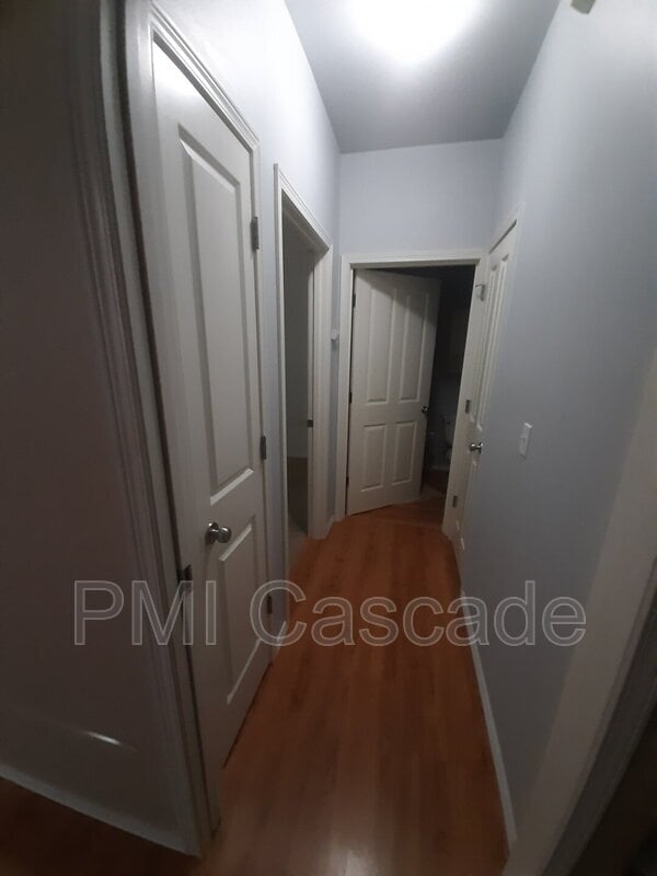 Building Photo - 2185 Hammond Ave