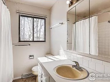 Building Photo - 1101 Skyline Dr