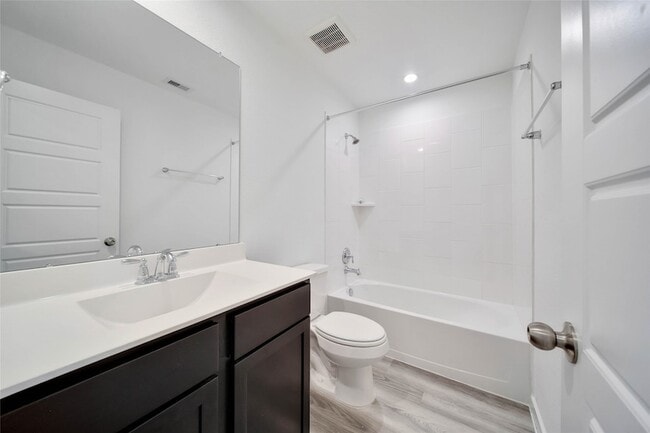 Building Photo - 12310 Greenwood Gate Dr