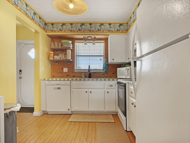 Building Photo - 2186 Jimmy Buffett Mem Hwy